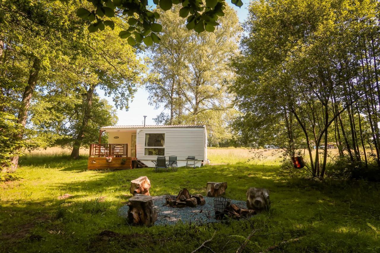 Mini-Glamping En Auvergne Villa Sainte-Christine  Bagian luar foto